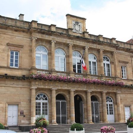 Appt "Coeur Moulinois" Apartment Moulins  Exterior photo